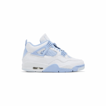 Buty Jordan 4 Forget Me Not w pastelowych kolorach – zamszowa cholewka i klasyczny design retro.